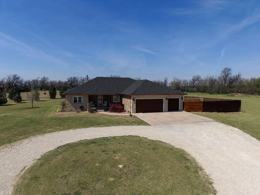 2601 S Brookmeadow Dr, Garden Plain, KS 67050 - #3