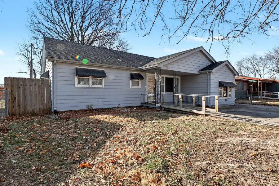 2869 S Mosley St, Wichita, KS 67216 - #2