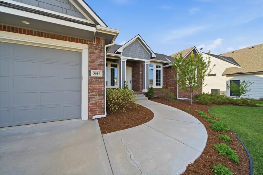 3616 N Crest Ct, Wichita, KS 67228 - #2