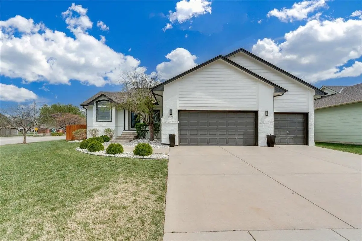 4242 N Dellrose St, Wichita, KS 67220 - #1