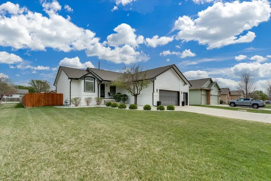 4242 N Dellrose St, Wichita, KS 67220 - #2