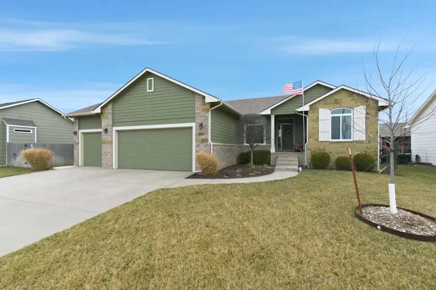 4101 N Lake Ridge St, Wichita, KS 67205 - #3