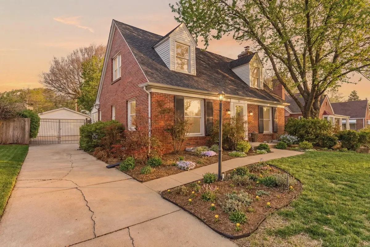 331 S Glendale Ave, Wichita, KS 67218 - #1