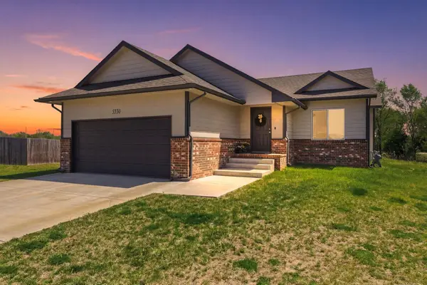 5530 S Victoria Ct, Wichita, KS 67216