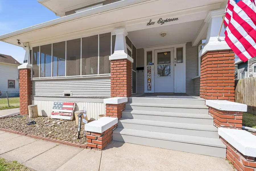 618 S 9th St, Salina, KS 67401 - #2