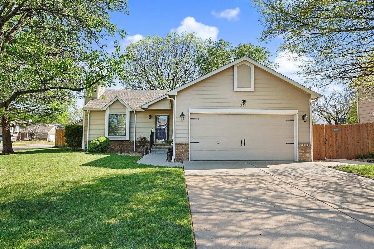 251 E Catalpa Ct, Derby, KS 67037 - #1