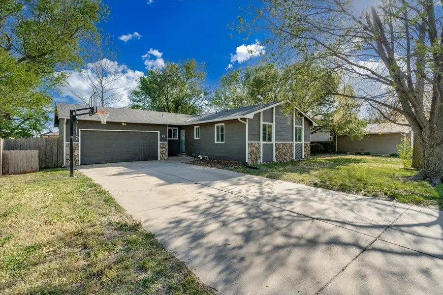 21 Shenandoah Dr., Goddard, KS 67052-9418 - #2