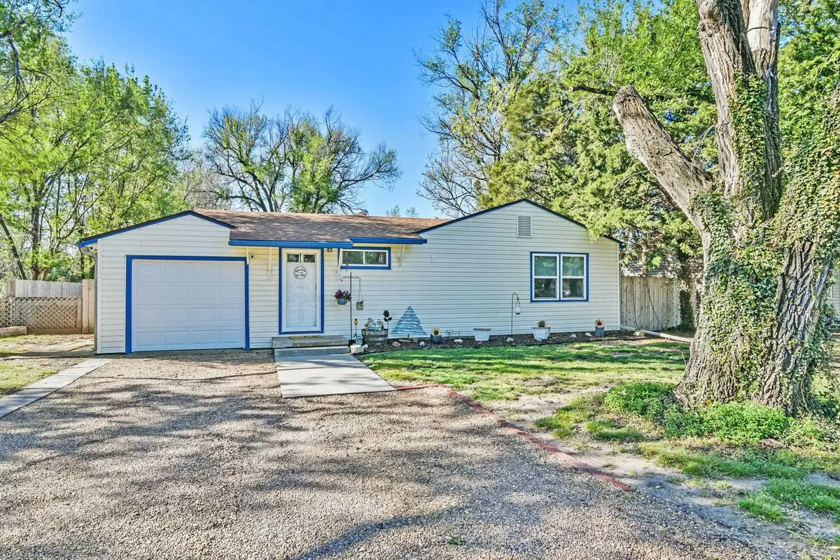 2601 W 35th, Wichita, KS 67204 - #1