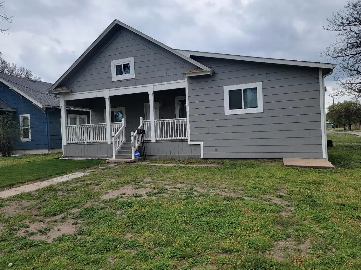 1423 W 1st St N, Wichita, KS 67203 - #1
