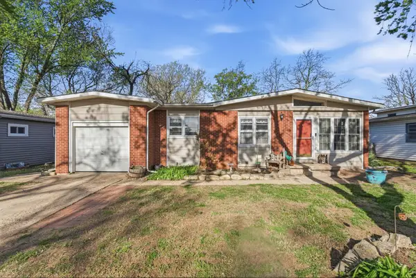 415 S Westview Dr, Derby, KS 67037