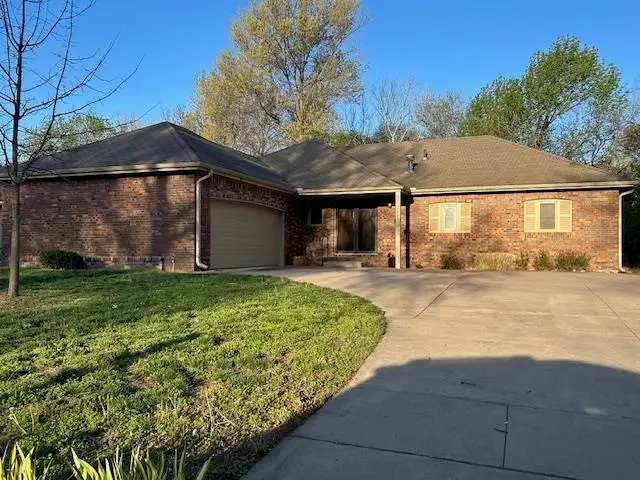 1223 N Chipper Ln, Wichita, KS 67212 - #1