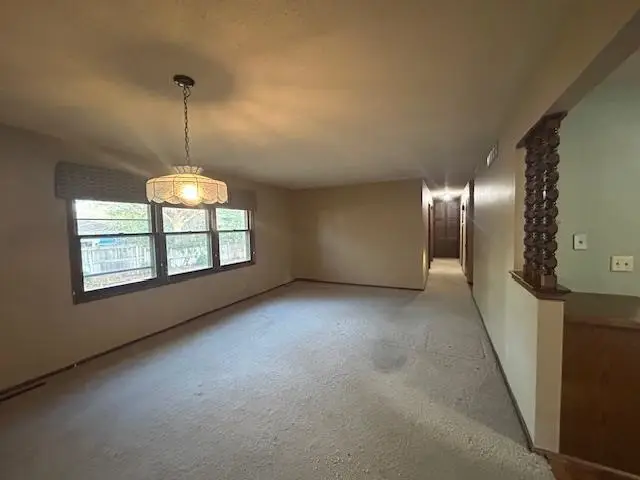 1223 N Chipper Ln, Wichita, KS 67212 - #2