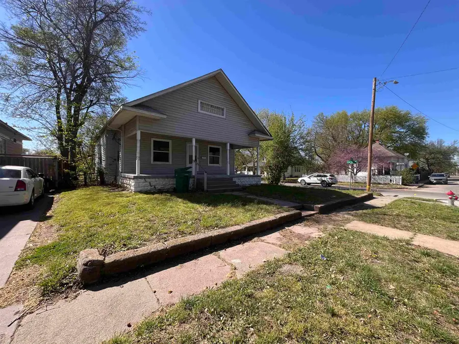 257 N Poplar Ave, Wichita, KS 67214 - #2