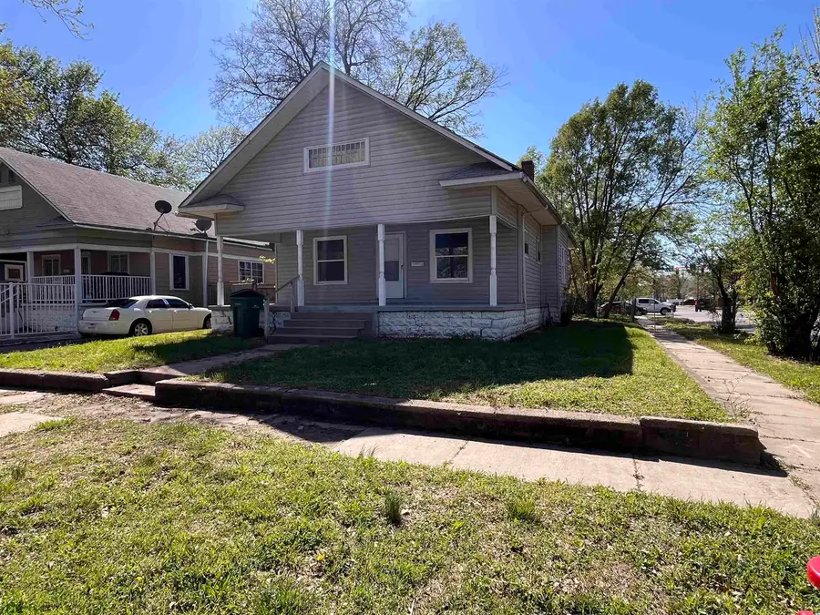 257 N Poplar Ave, Wichita, KS 67214 - #3