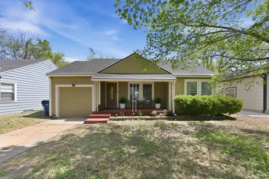 1942 N Woodland Ave, Wichita, KS 67203 - #2