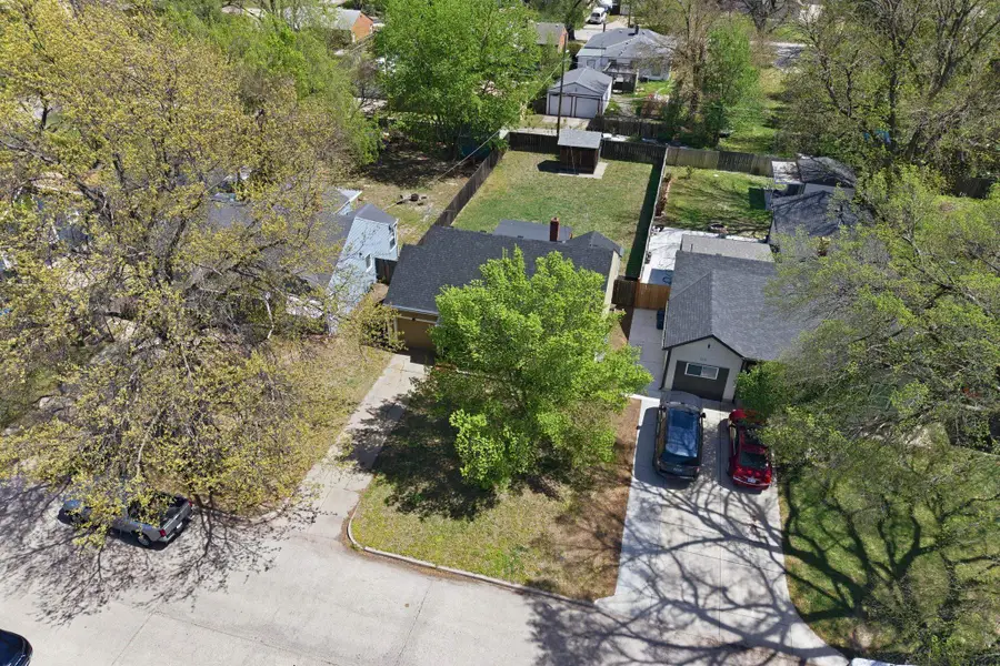 1942 N Woodland Ave, Wichita, KS 67203 - #3