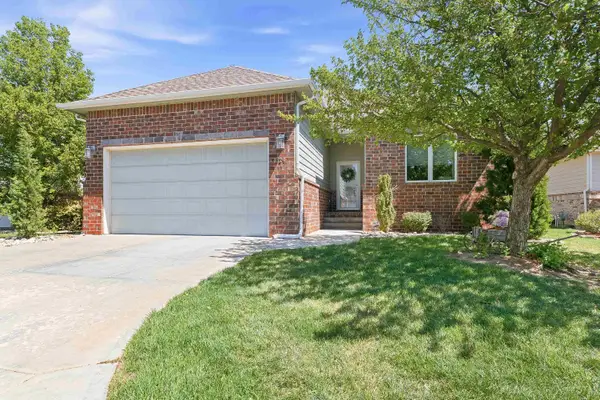 4524 N Barton Creek Ct, Wichita, KS 67226