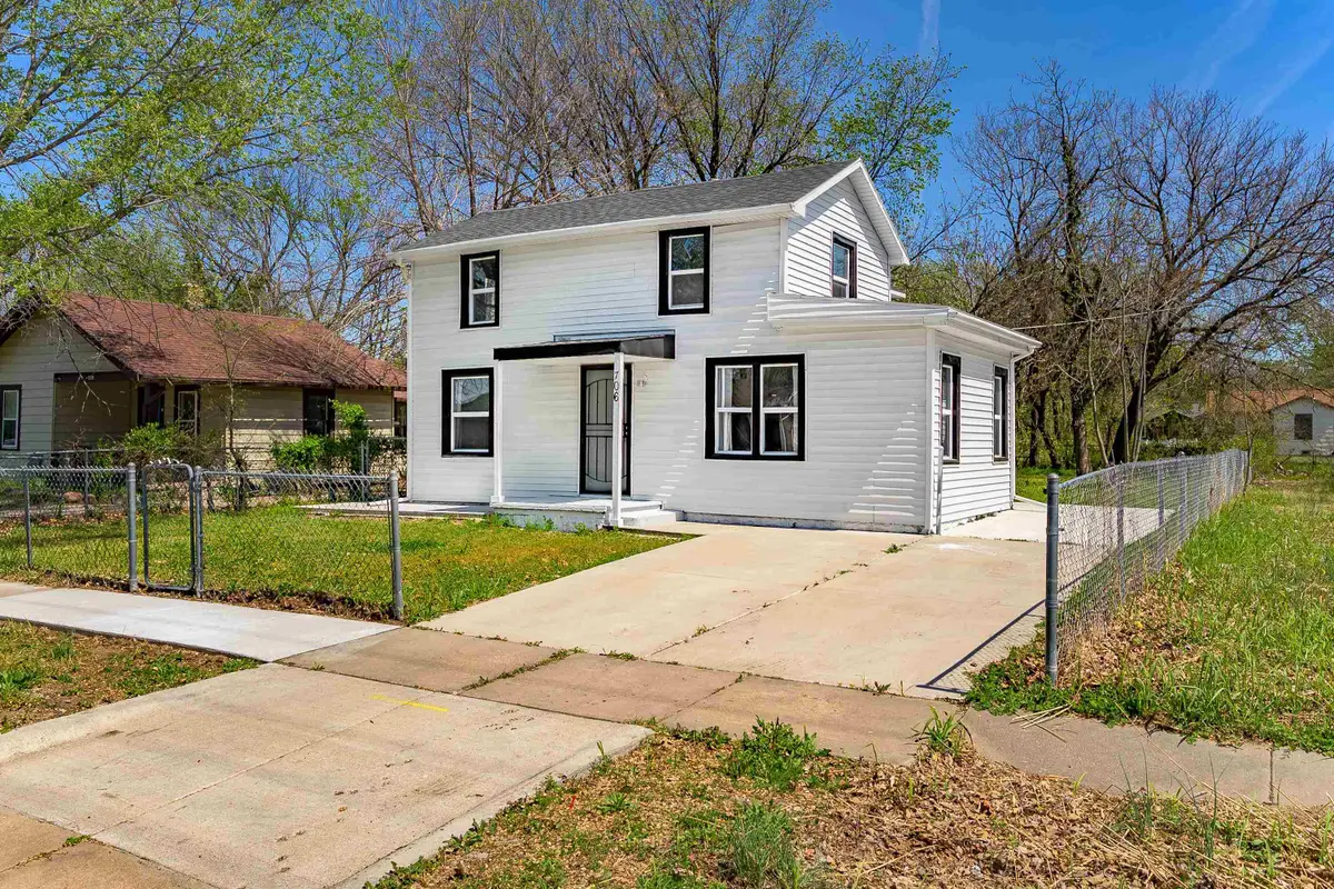 706 N Piatt Ave, Wichita, KS 67214 - #1