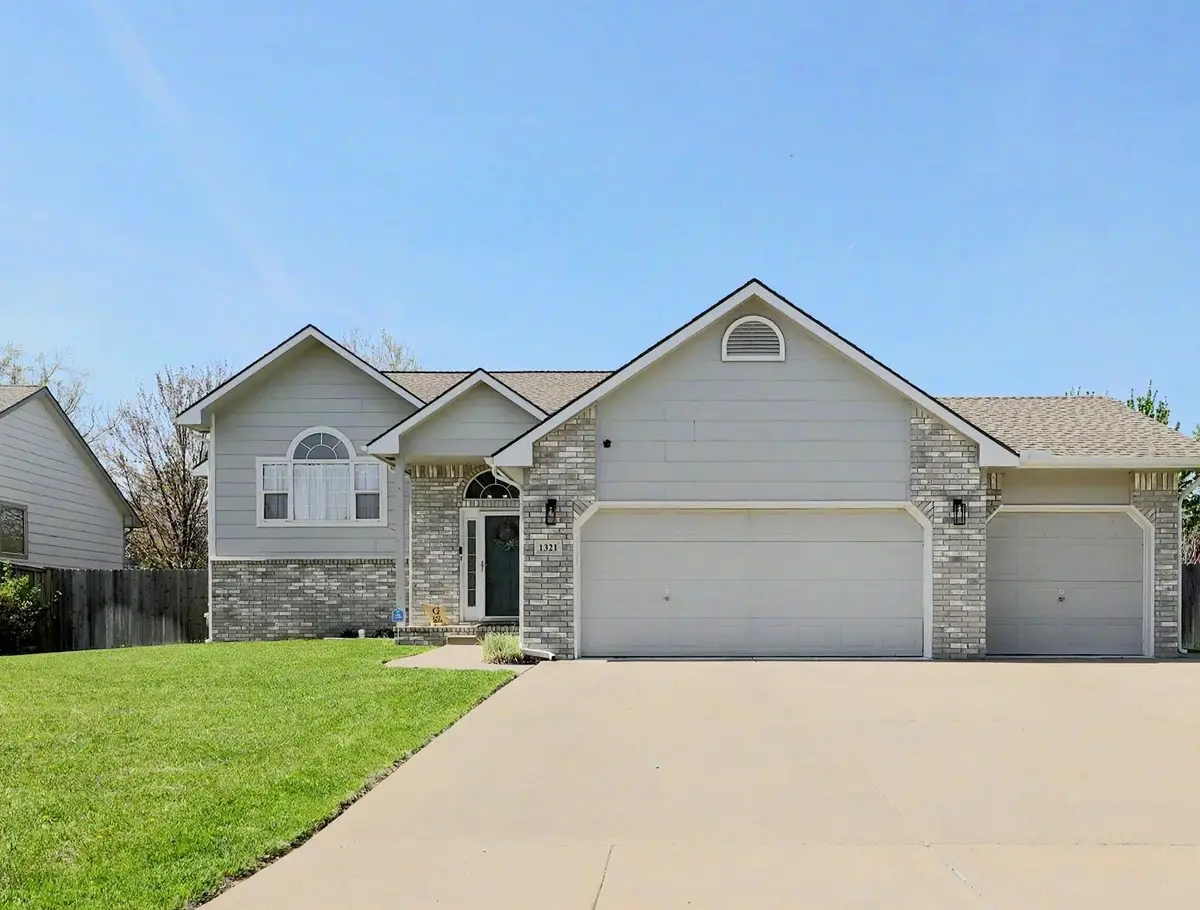 1321 N Robin Court, Andover, KS 67002 - #1