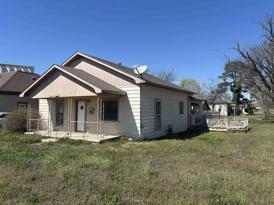 328 Main St, Kiowa, KS 67070 - #2