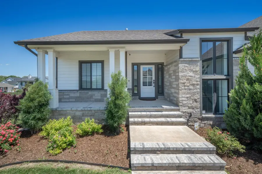 1604 N Shadow Rock Dr, Andover, KS 67002 - #2