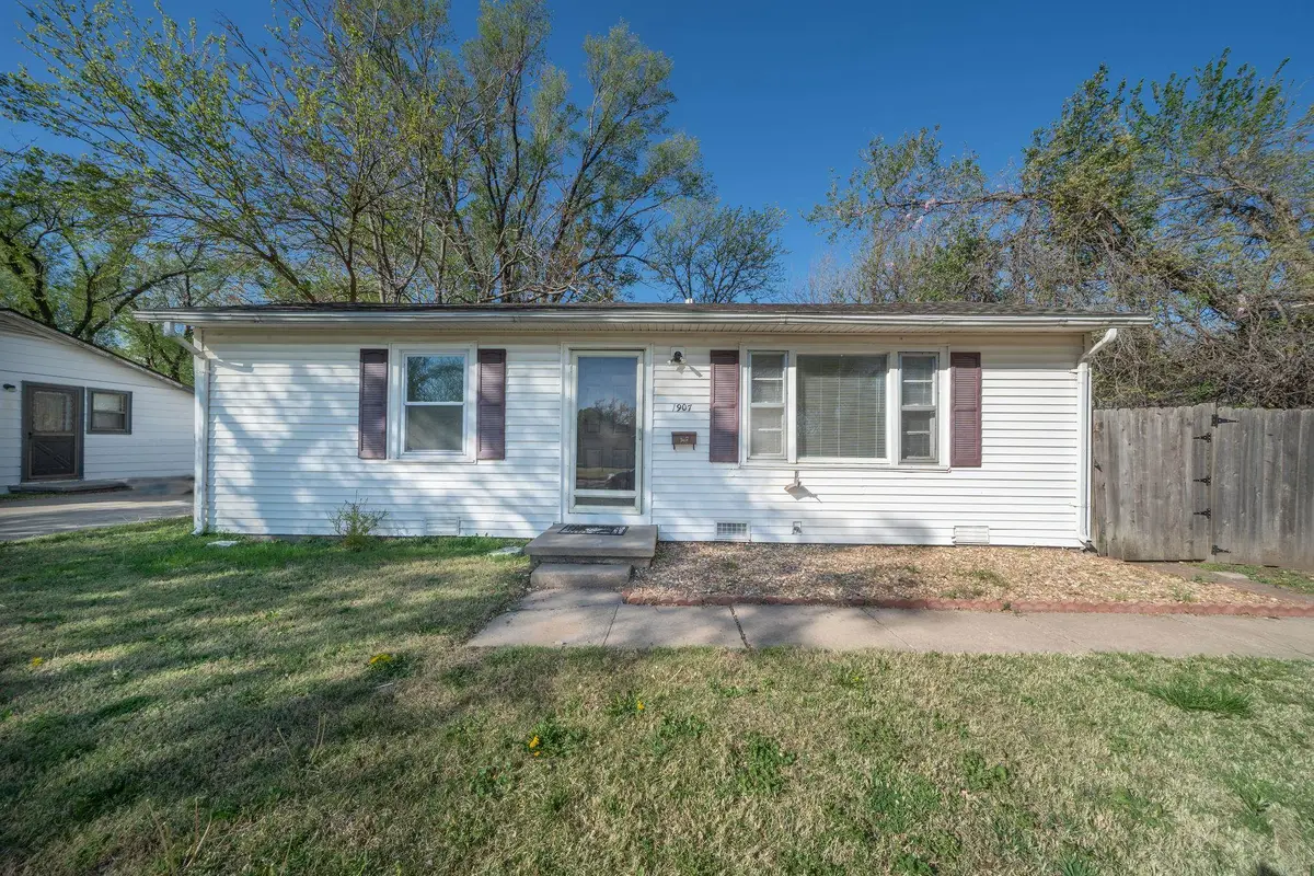 1907 S Catherine St, Wichita, KS 67213 - #1