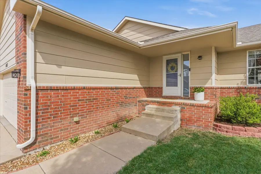 4413 E Falcon St, Wichita, KS 67220 - #3