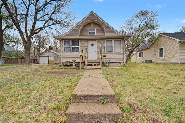 117 Cherry Ave, Minneapolis, KS 67467