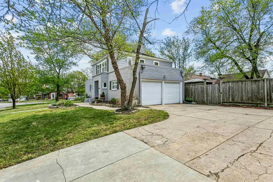 4815 E Lewis St, Wichita, KS 67218 - #2