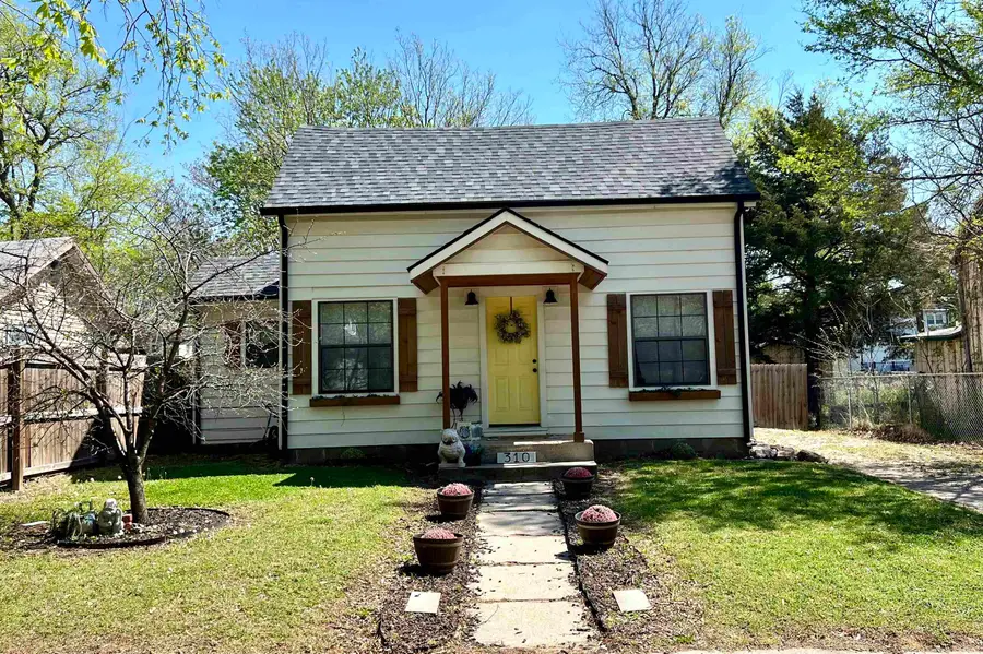 310 N 4th, Arkansas City, KS 67005 - #3