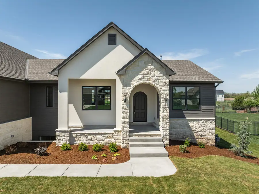 2013 N Clearstone St, Goddard, KS 67052-8661 - #3