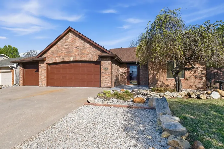 1218 Willowbrook Ln, Towanda, KS 67144 - #2