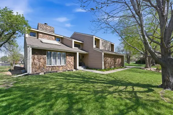 2571 N Greenleaf Ct, Wichita, KS 67226