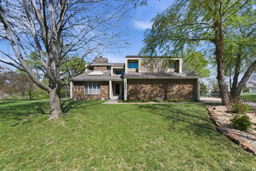 2571 N Greenleaf Ct, Wichita, KS 67226 - #3