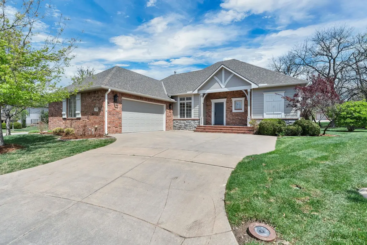 2014 N Paddock Green Ct, Wichita, KS 67206 - #1