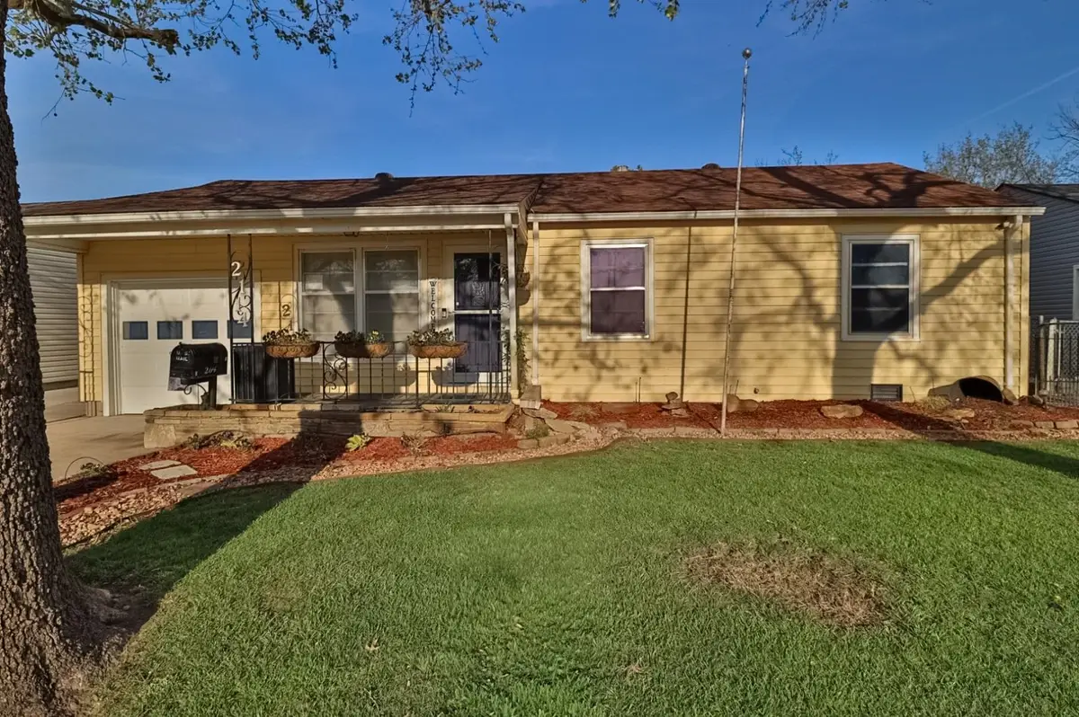 2114 S Vine, Wichita, KS 67213 - #1