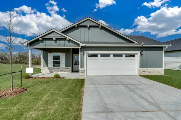 1799 W Redbud Lane, Goddard, KS 67052