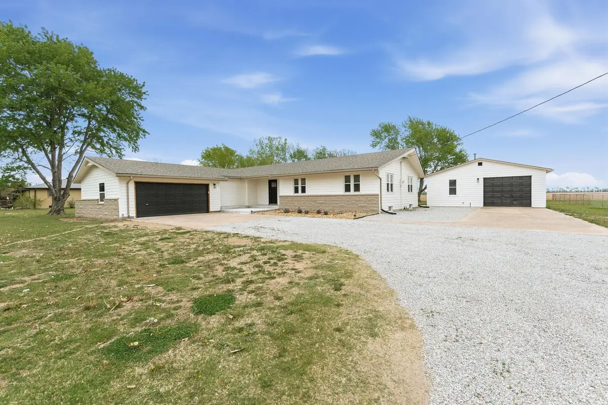 1418 N Meridian Rd, Peck, KS 67120 - #1