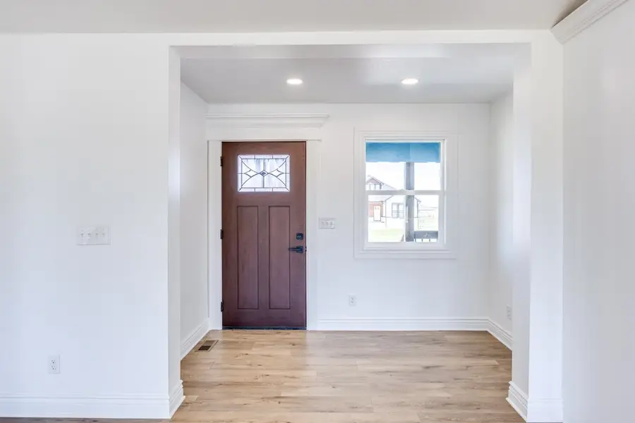 464 S Stoney Creek St, Clearwater, KS 67026 - #3