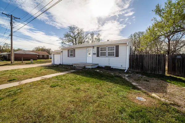 810 Church St, Concordia, KS 66901