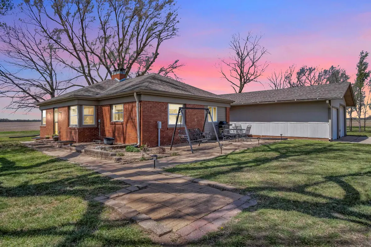 24000 W 95th St S, Viola, KS 67149 - #1