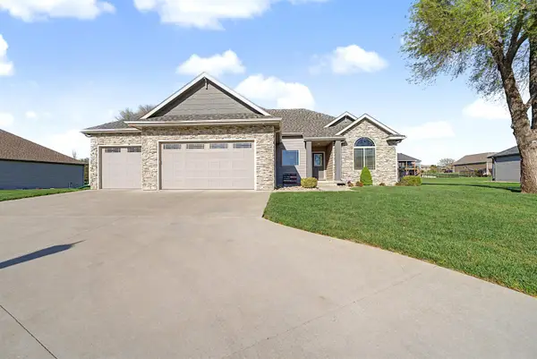 2601 Aberdeen Ln, Salina, KS 67401