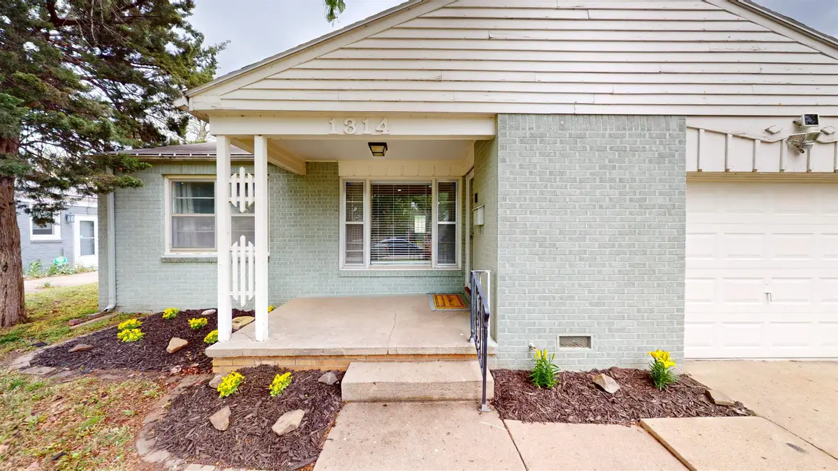 1314 E Jump St, Wichita, KS 67216 - #1