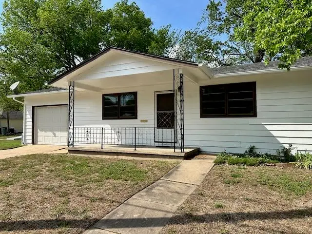 322 S F St, Wellington, KS 67152 - #2