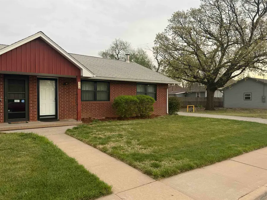 208 E 1st, Cheney, KS 67025 - #2