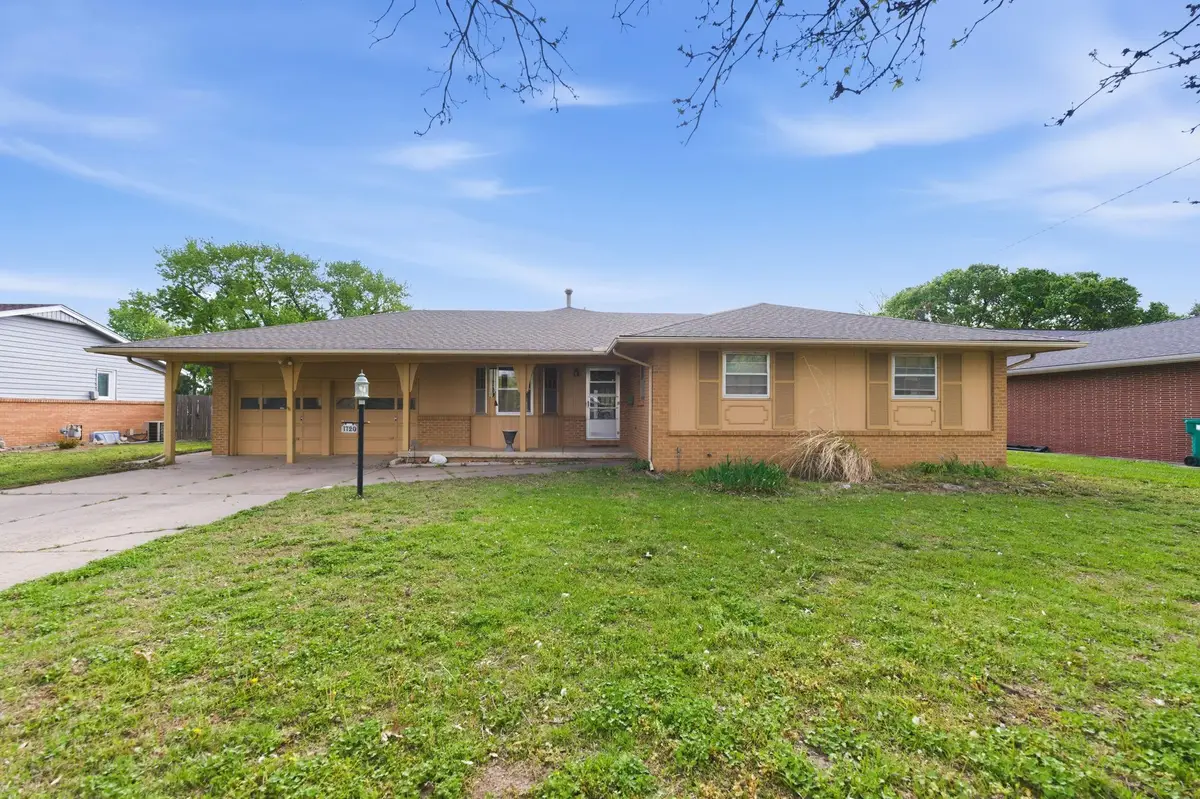 1720 N Sedgwick St, Wichita, KS 67203 - #1