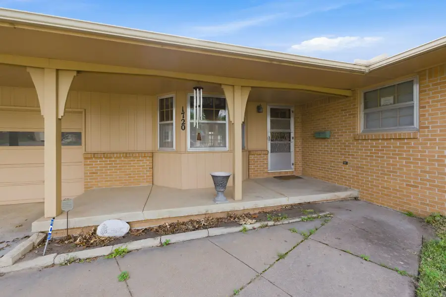 1720 N Sedgwick St, Wichita, KS 67203 - #3