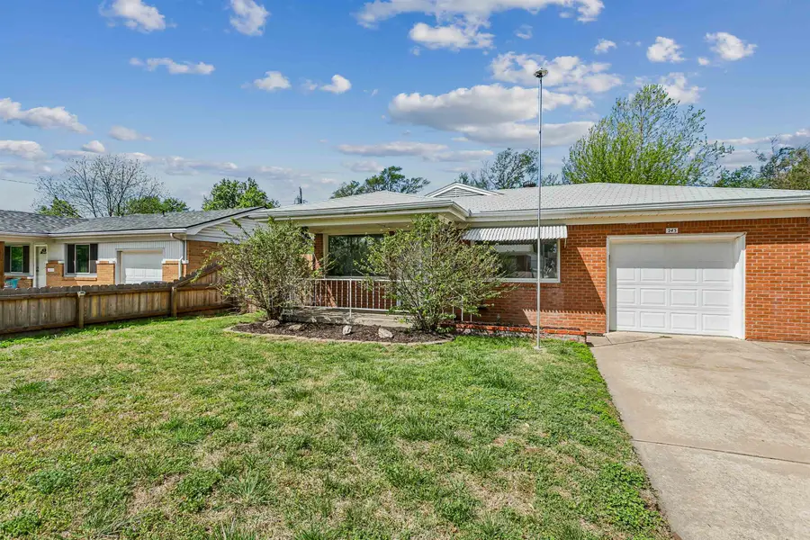 243 N Sunnyside Rd, Haysville, KS 67060 - #3