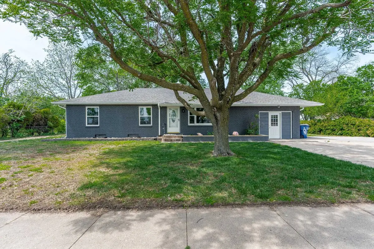 335 N Sherman St, Andale, KS 67001 - #1