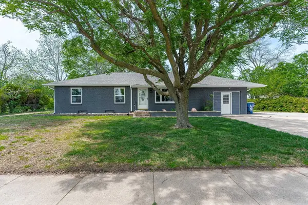 335 N Sherman St, Andale, KS 67001
